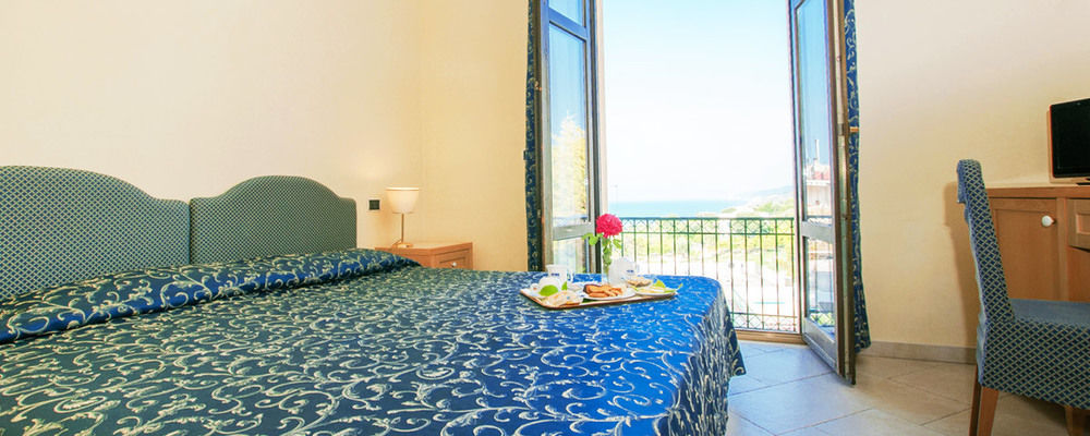 Park Hotel Villa Americana Rodi Garganico Dış mekan fotoğraf
