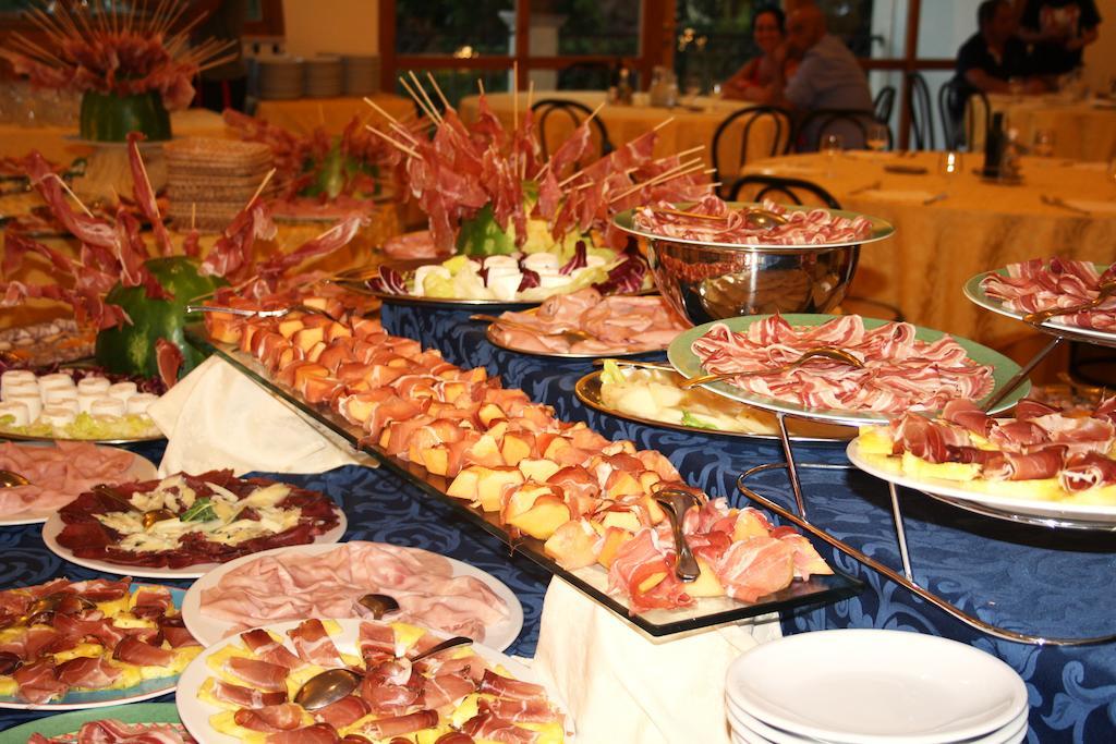 Park Hotel Villa Americana Rodi Garganico Dış mekan fotoğraf